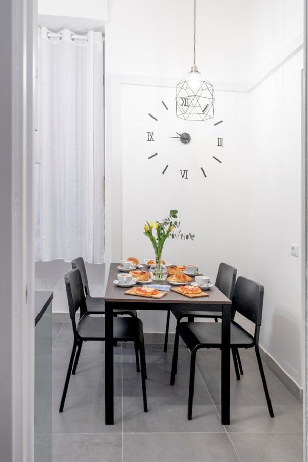Bartolomeo 61 Apartment Naples Exterior photo